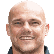 HLV Johnny Jansen – huấn luyện viên trưởng Bali United