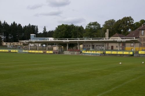 Sân vận động Stadion MOSiR – sân nhà của Bytovia Bytów