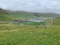 Sân vận động Vesturi á Eiðinum Stadium – sân nhà của FC Suduroy