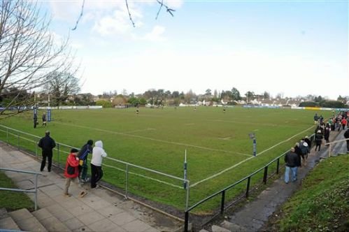 Sân vận động Stradbrook Road – sân nhà của Cabinteely FC
