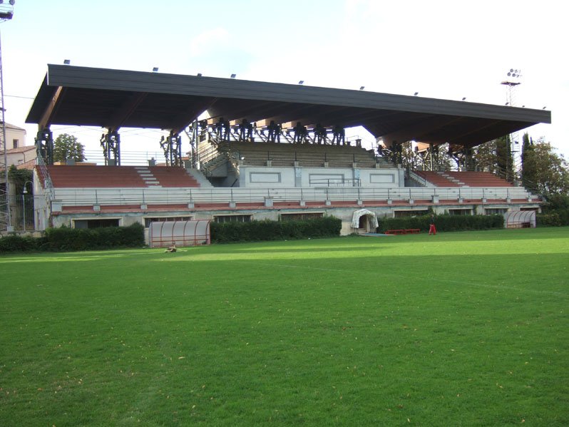 Sân vận động Stadio Francesco Pallozzi – sân nhà của Sulmona Calcio 1921