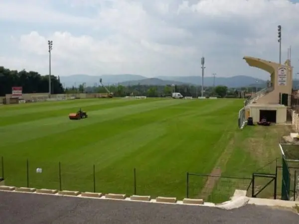 Sân vận động Stade Jean Girard – sân nhà của RC Grasse