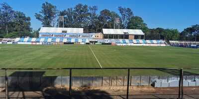 Sân vận động Estadio Parque del Guairá – sân nhà của Guaireña FC