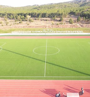 Sân vận động Osmangazi Üniversitesi Futbol Sahası – sân nhà của Anadolu Üniversitesi