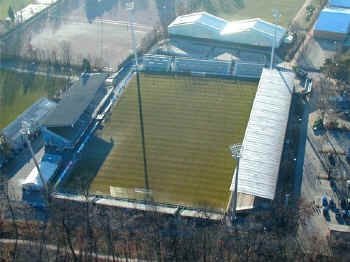 Sân vận động Waldaustadion – sân nhà của Stuttgarter Kickers